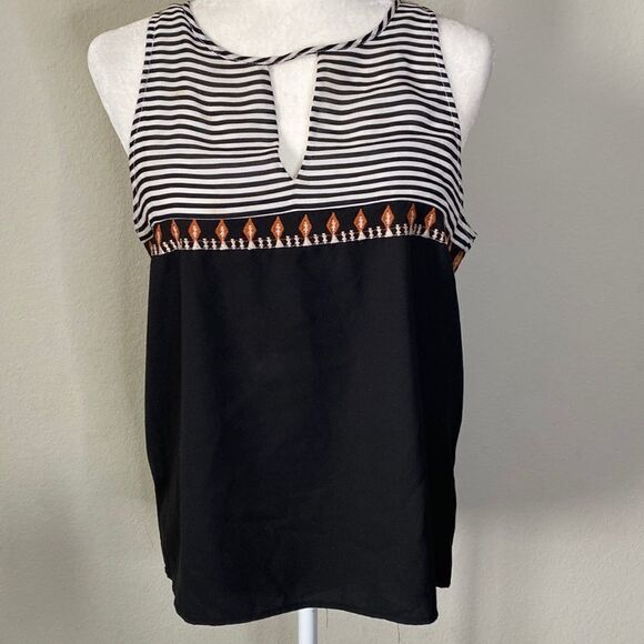 THML Embroidered Tank Top Medium - Picture 1 of 4